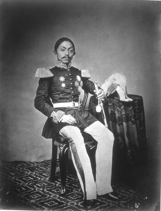 Paku Buwana IX
