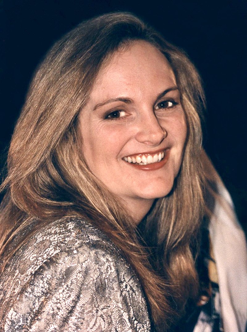 Patricia Hearst Shaw