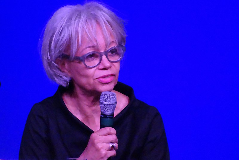 Patricia J Williams