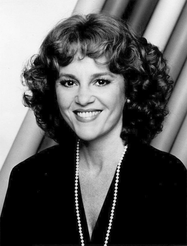 Pauline Fox