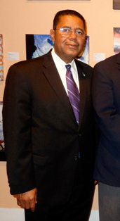 Perry Gomez
