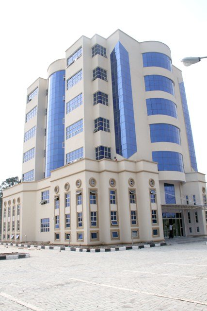 Prof Ezekiel Ayoola
