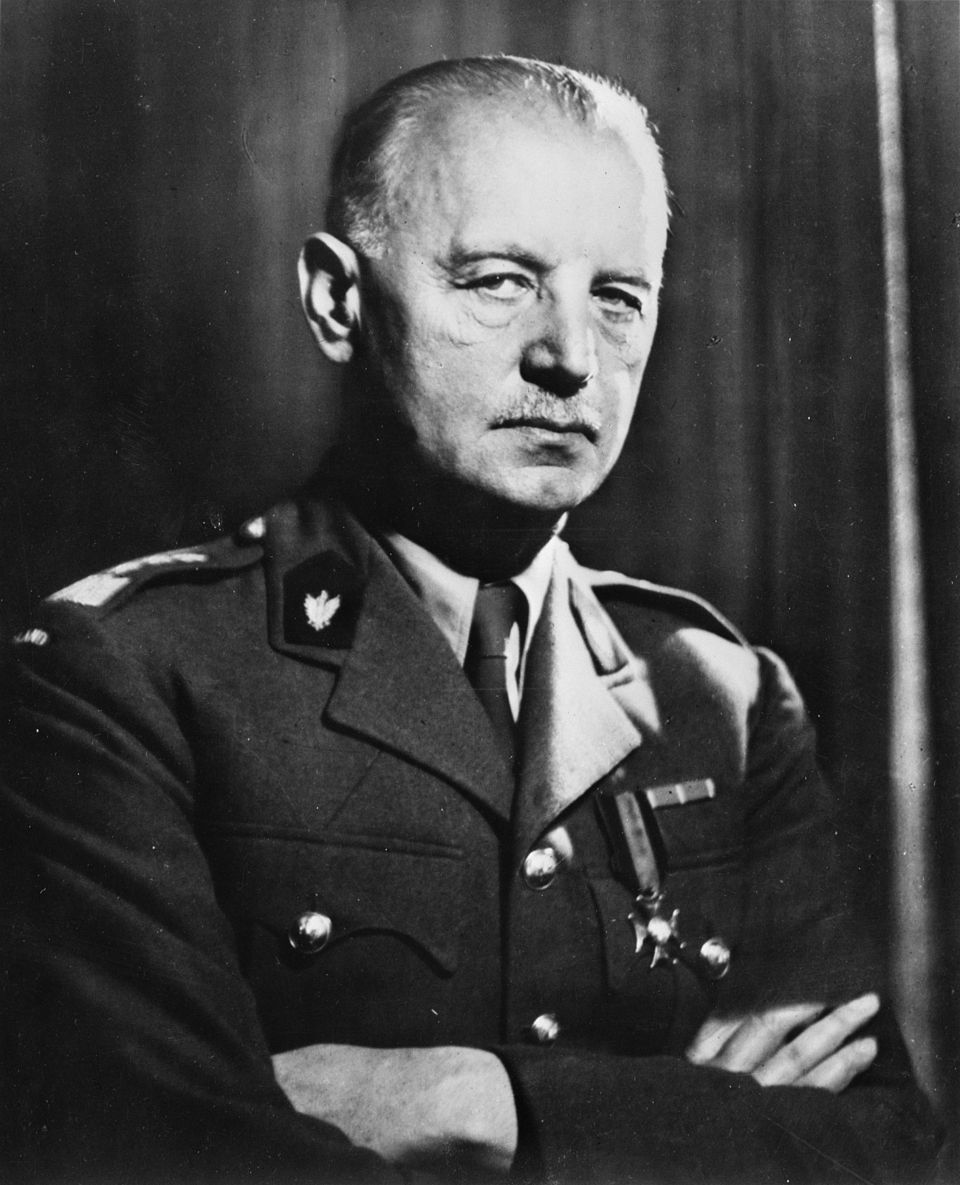 R. Sikorskis