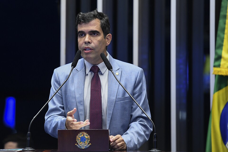 Ricardo Ayres