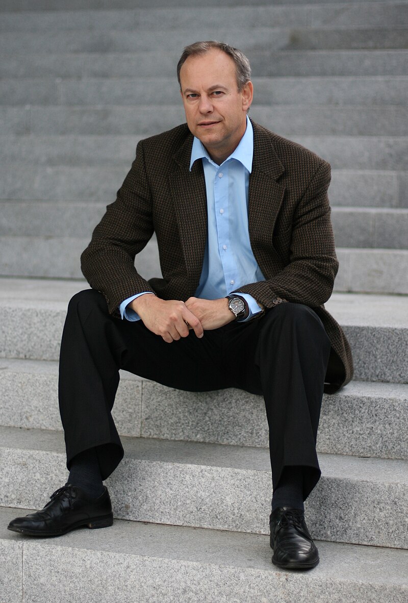 Richard Damania