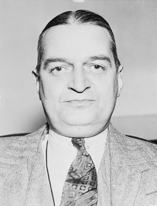 Richard J Tofel