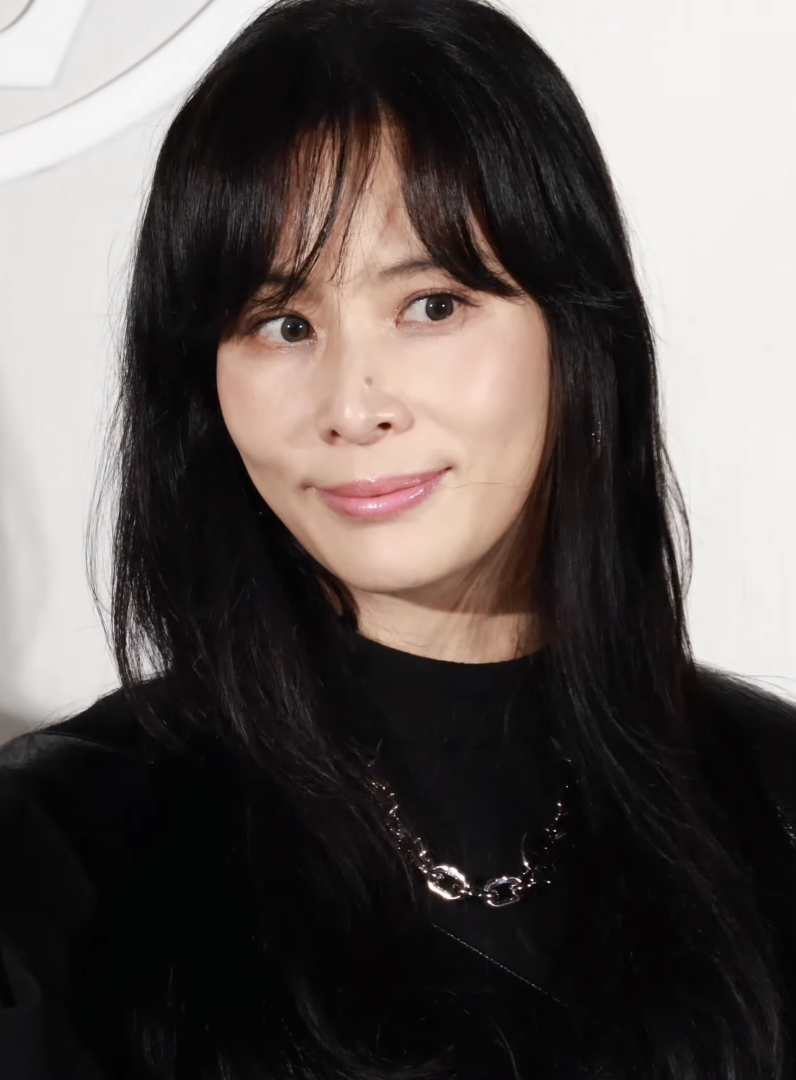 Ro So-young