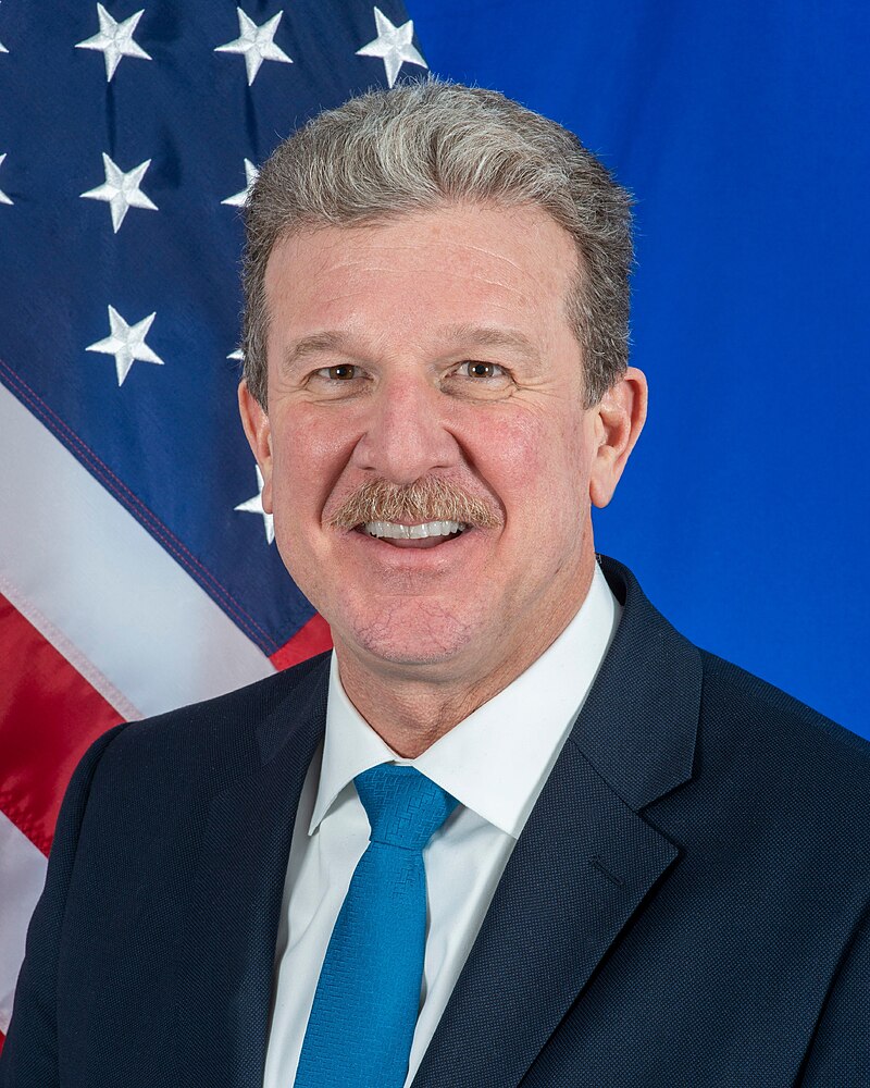 Robert Faucher