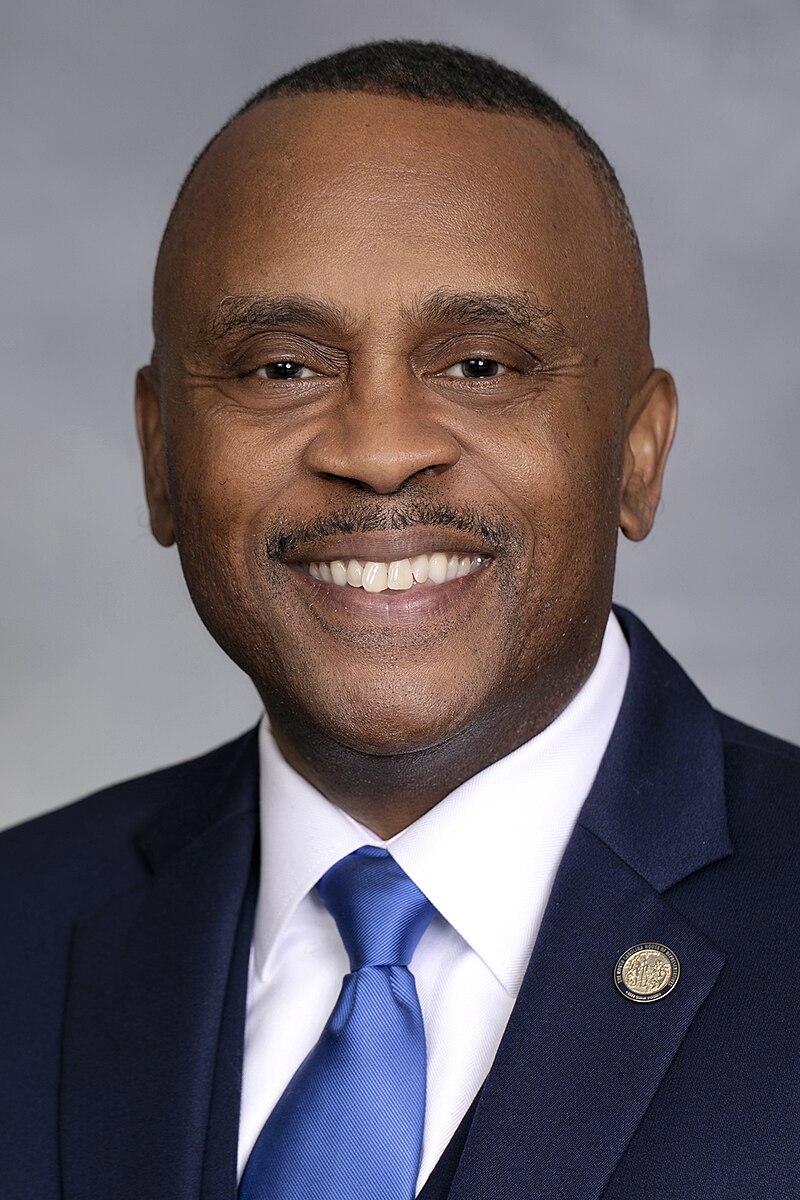 Robert Reives II