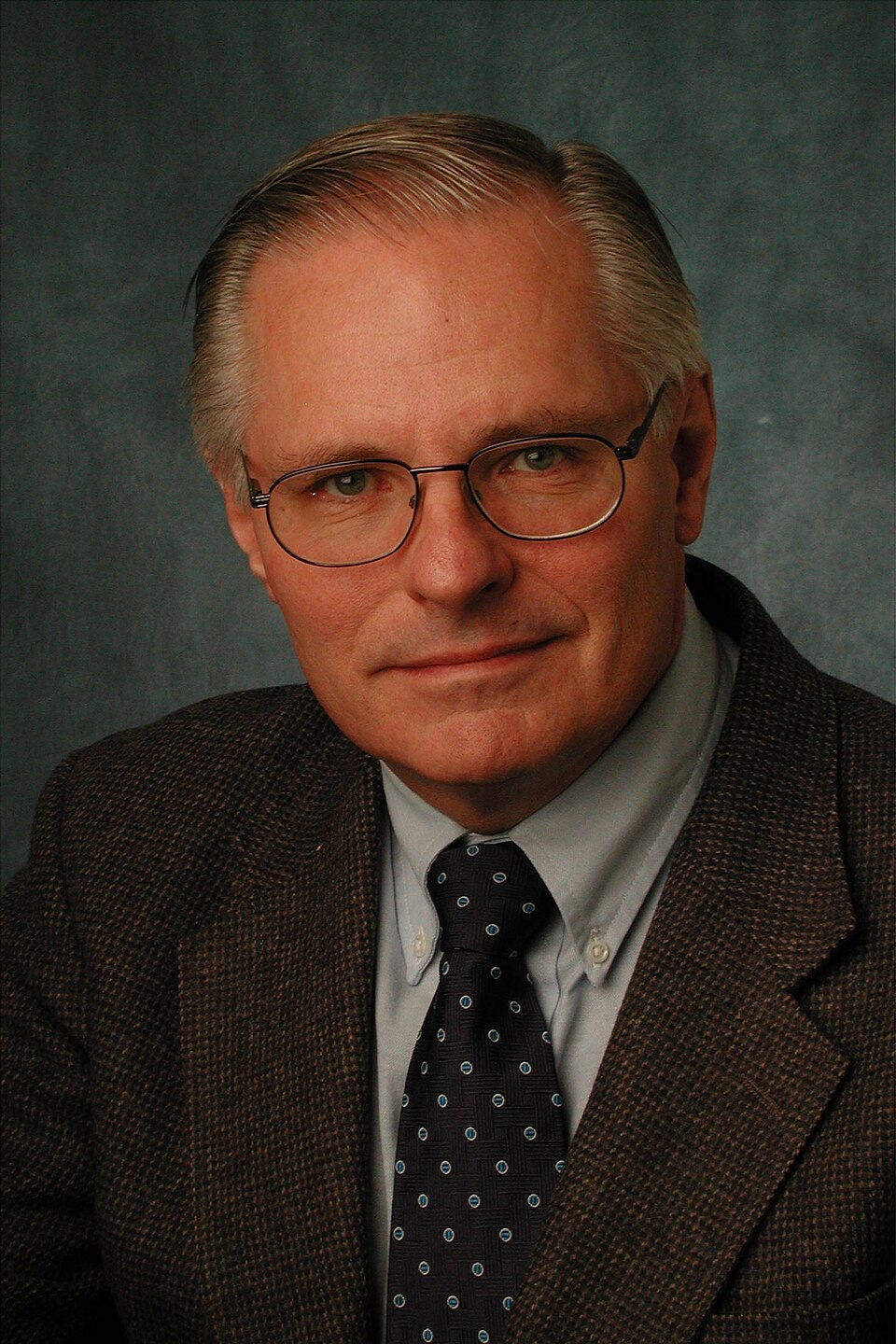 Robert T Craig