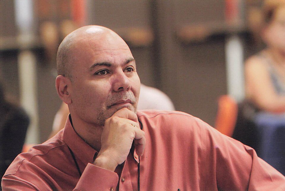 Roger González