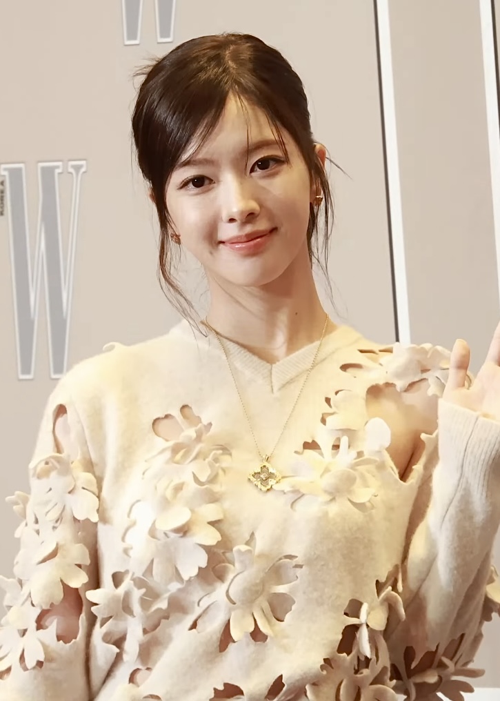Roh So-young