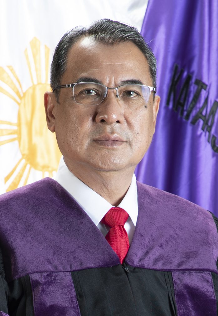 Ronald Javier M. V.