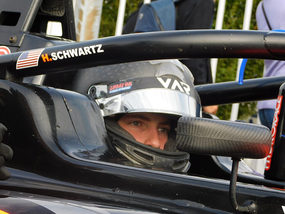 Roy Schwartz