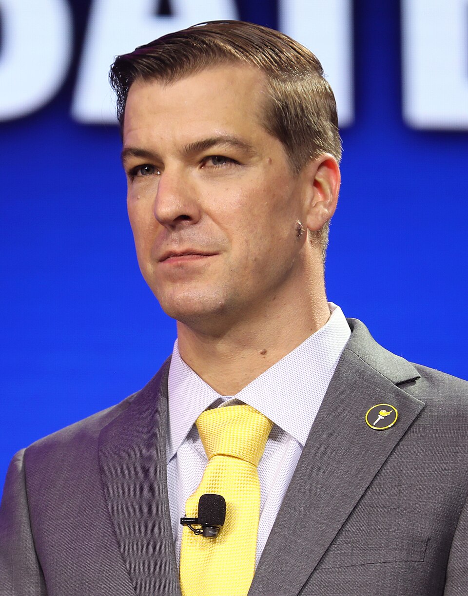 Russell Oliver