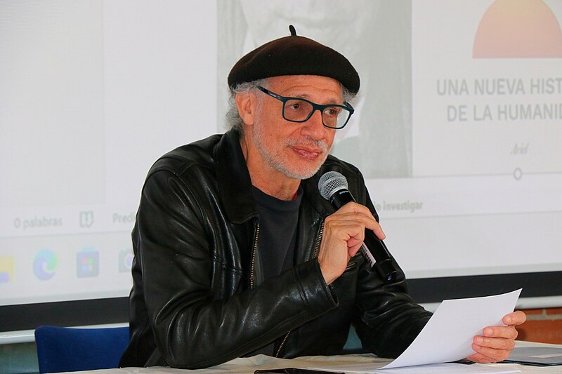 Santiago Castro Gómez