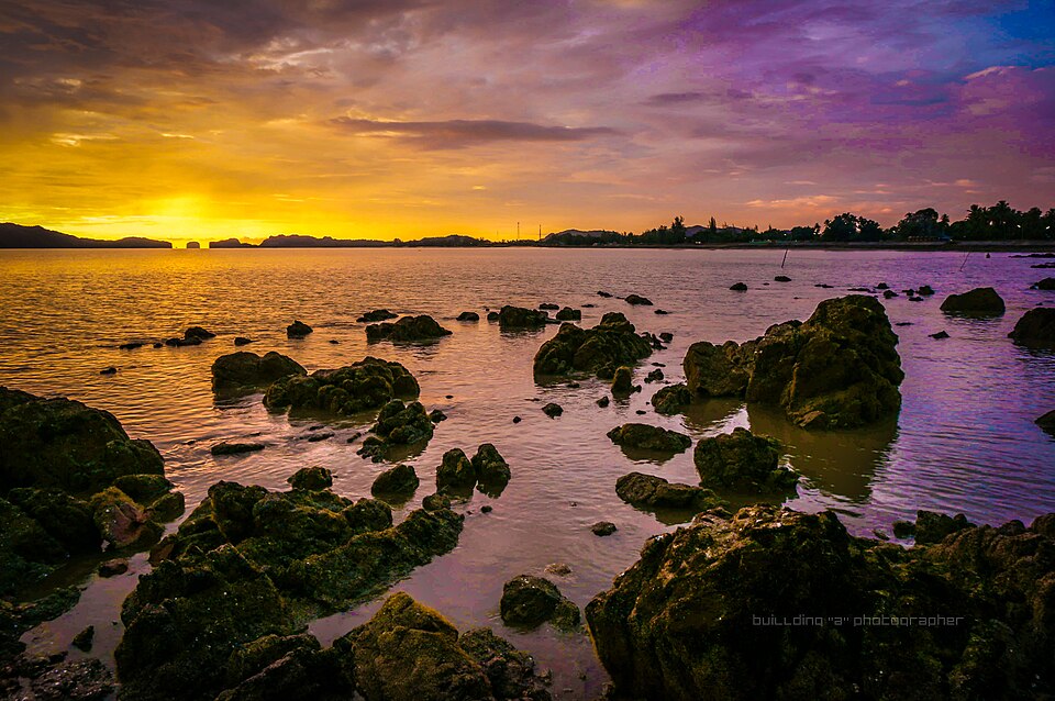 Sarai Samut