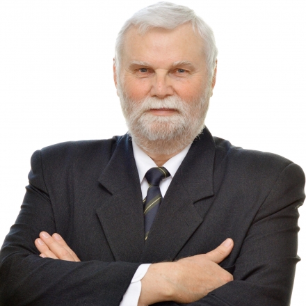 Siklós András