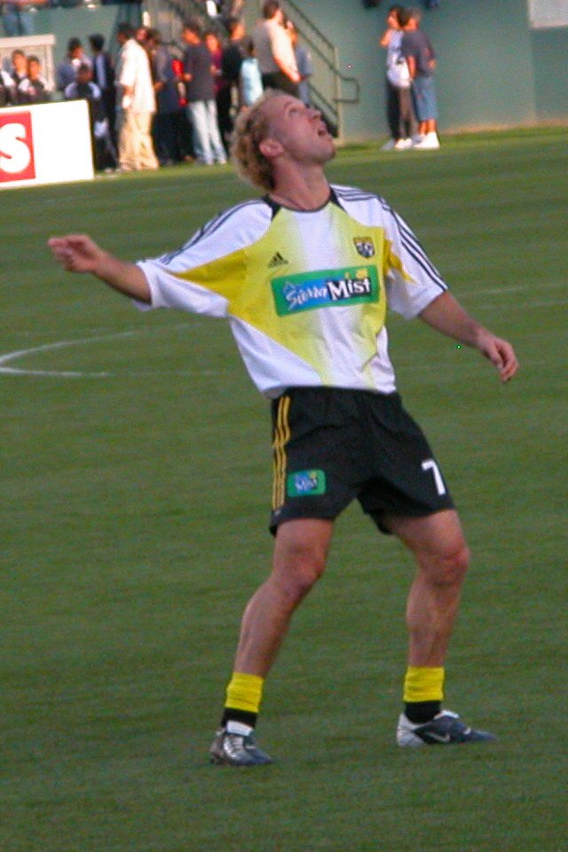 Simon Elliott