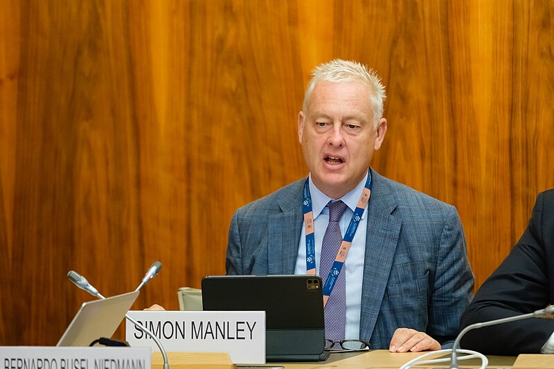 Simon Manley