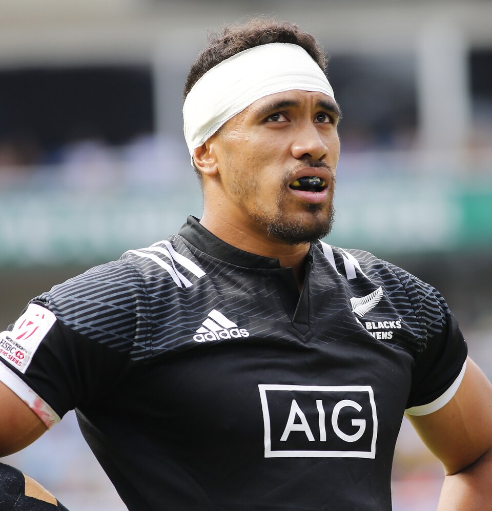 Sione Molia