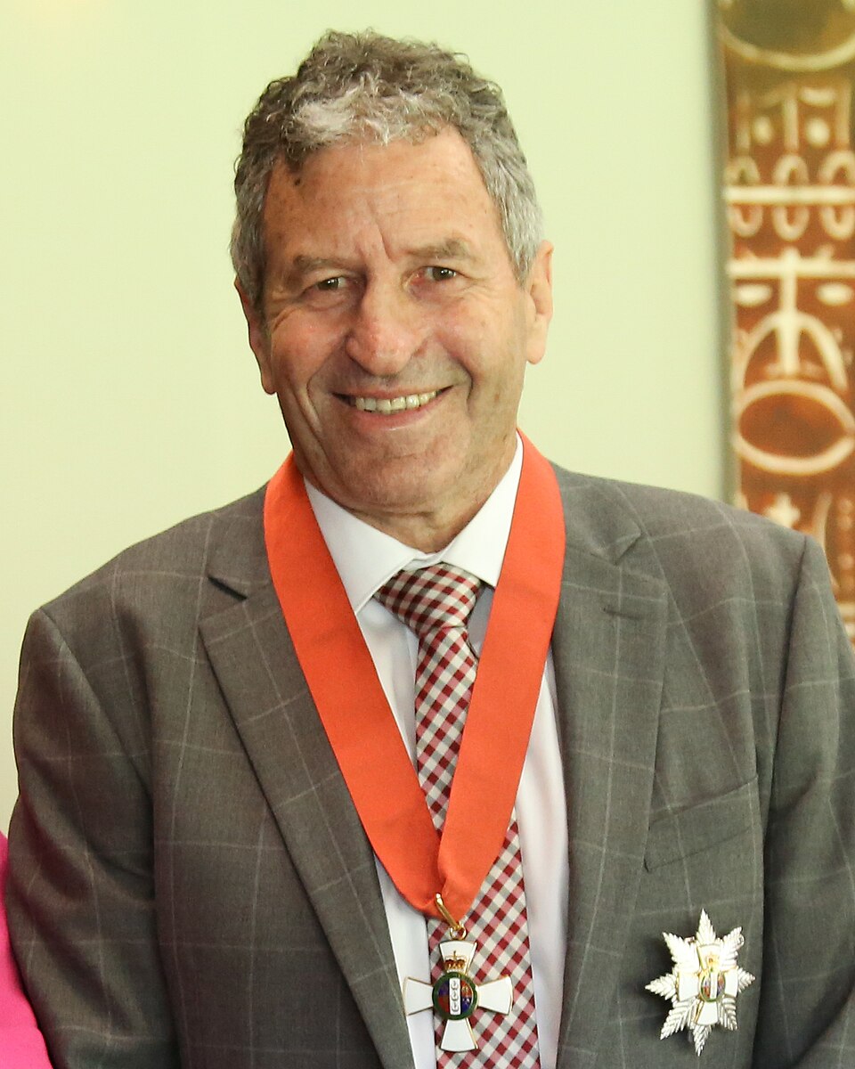 Sir Wayne Smith