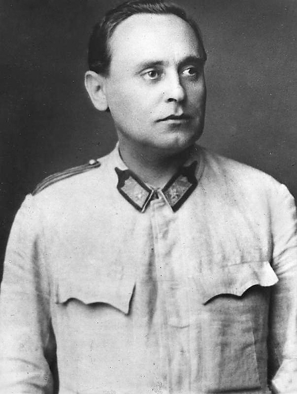 Suli Pole