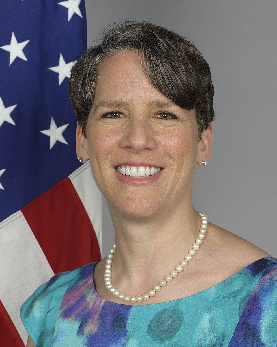 Suzi LeVine