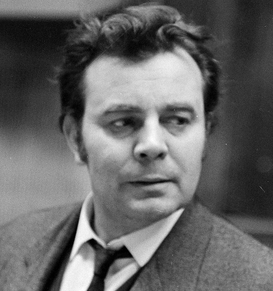 Szirtes Ádám
