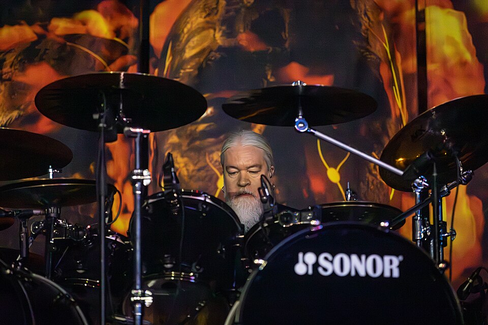 Tama Thomson