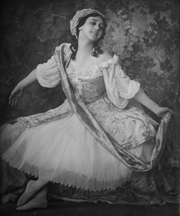 Tamara Lay