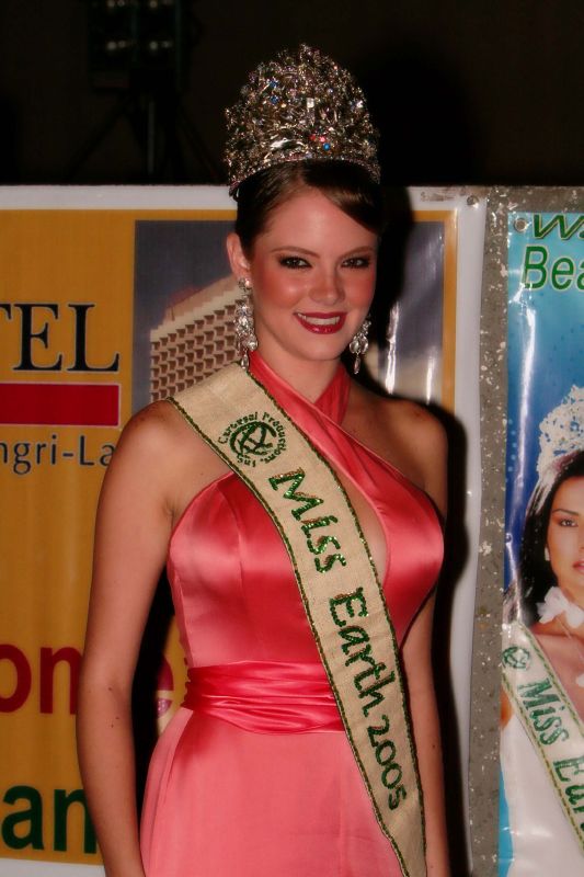 Tania Arita