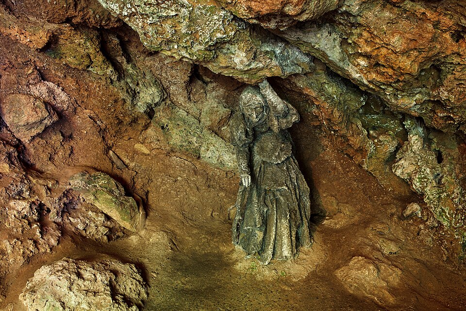 Toby Cave