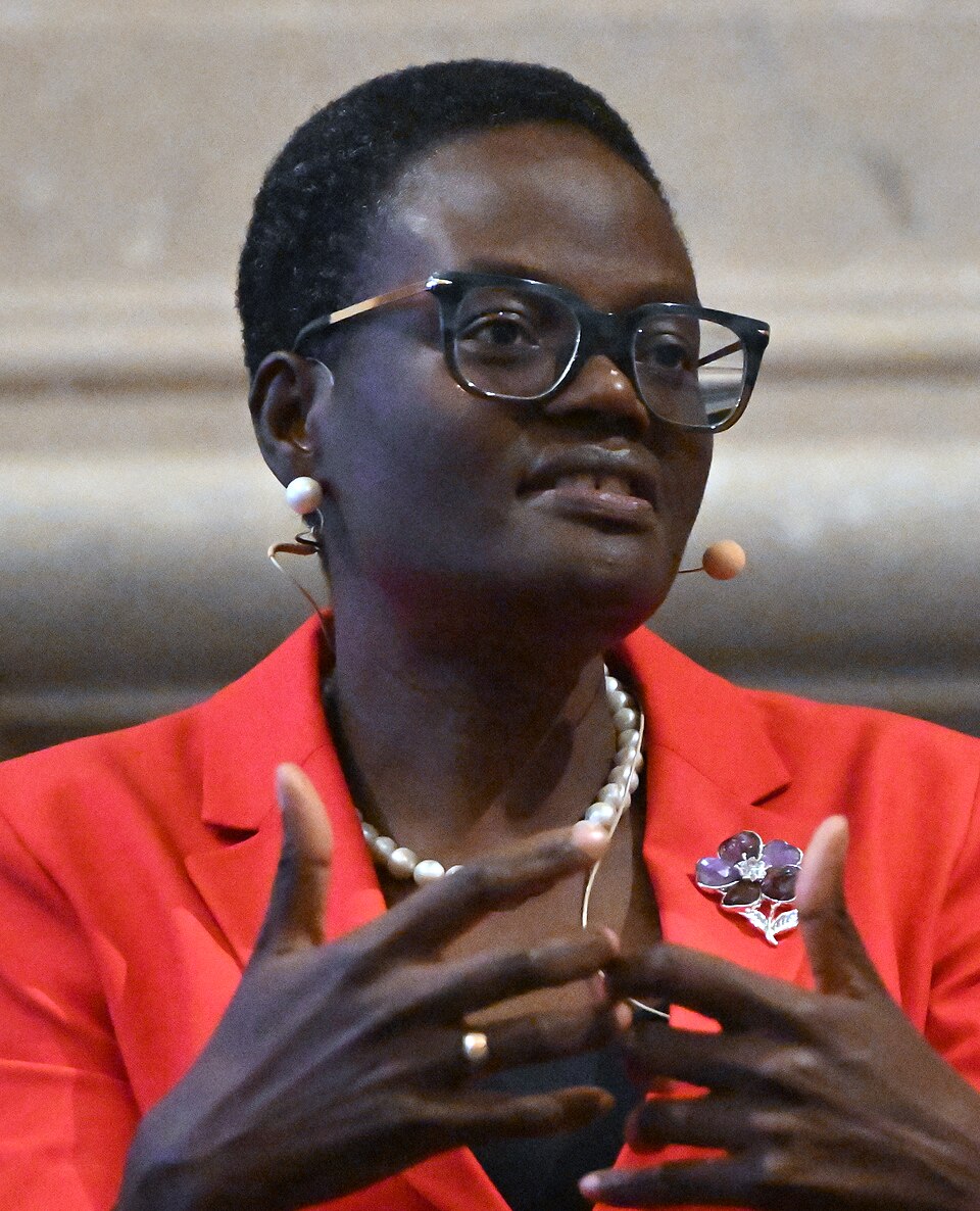 Tulia Akson