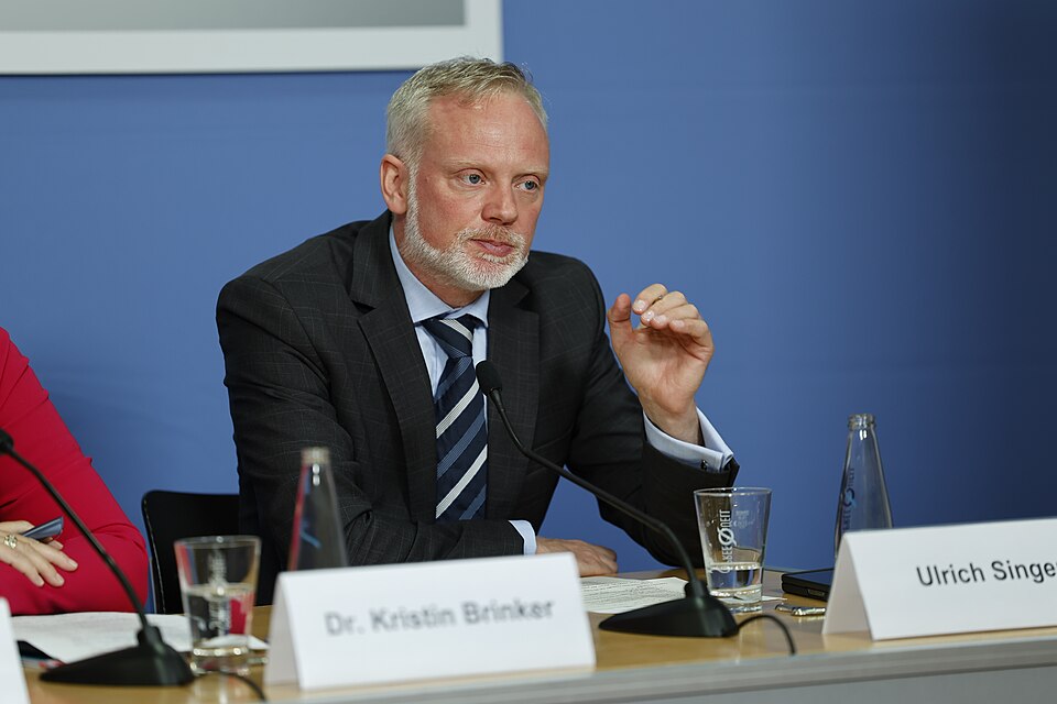 Ulrich Singer