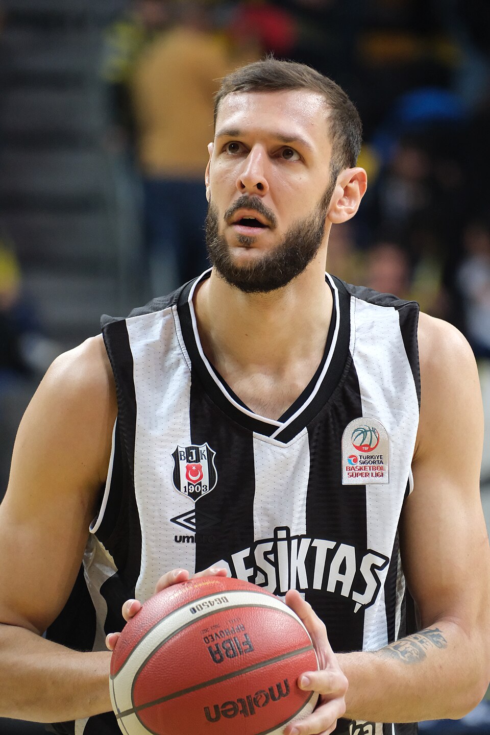Uroš Tomić