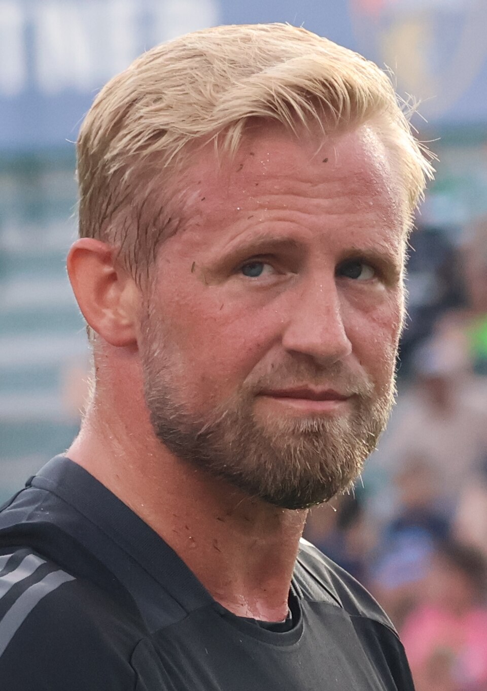 V. Käsper