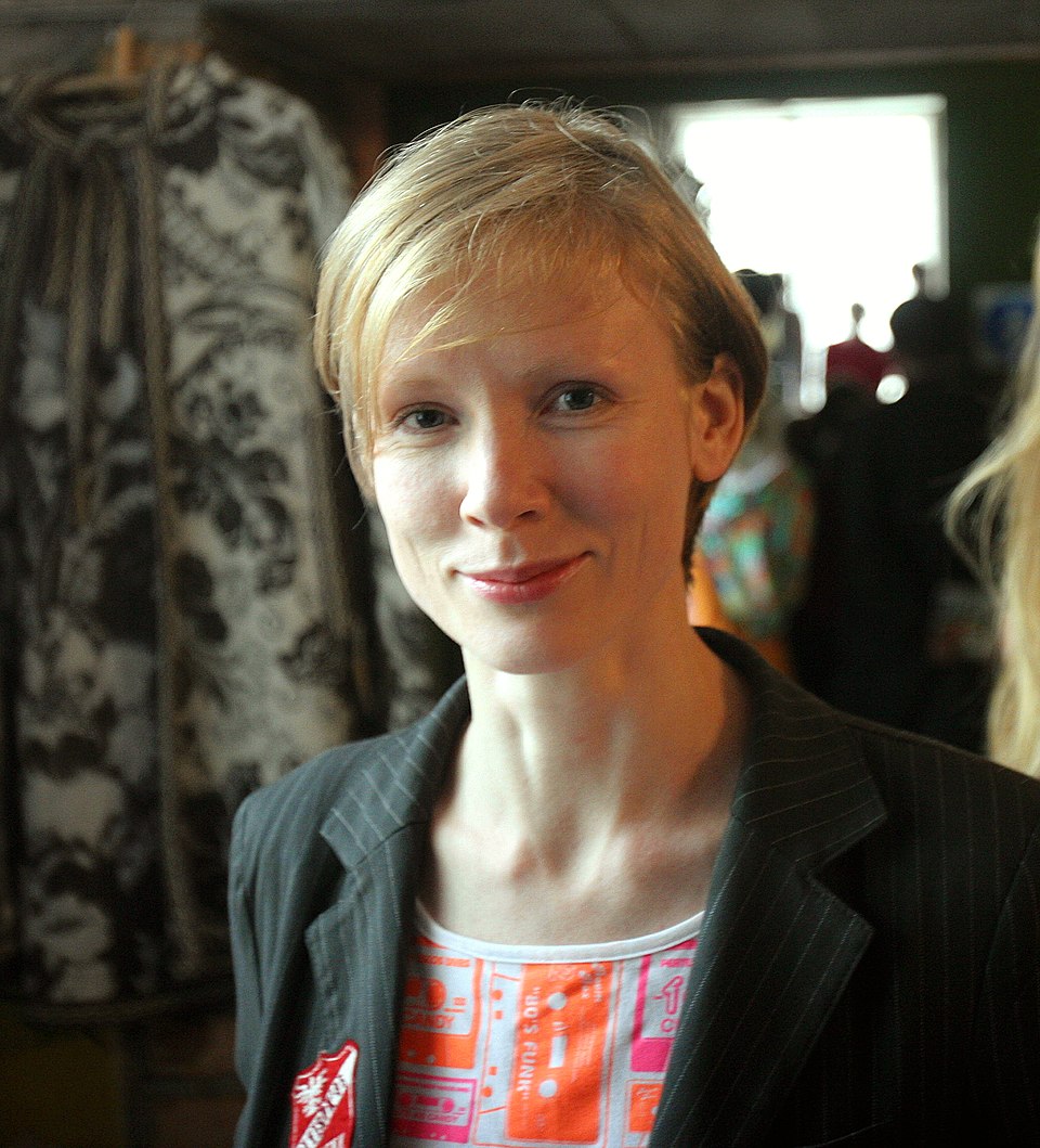Valge Tüdruk