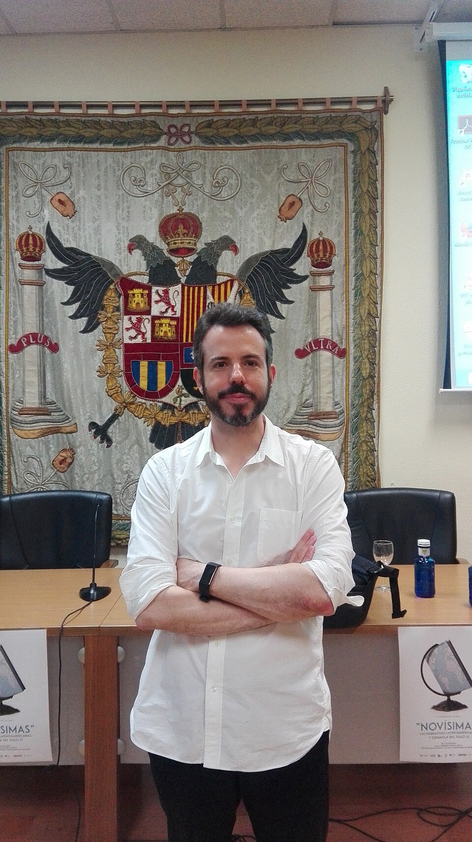 Vicente Luis Mora