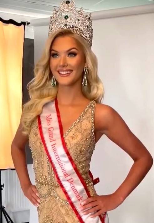 Victoria Kjær Theilvig