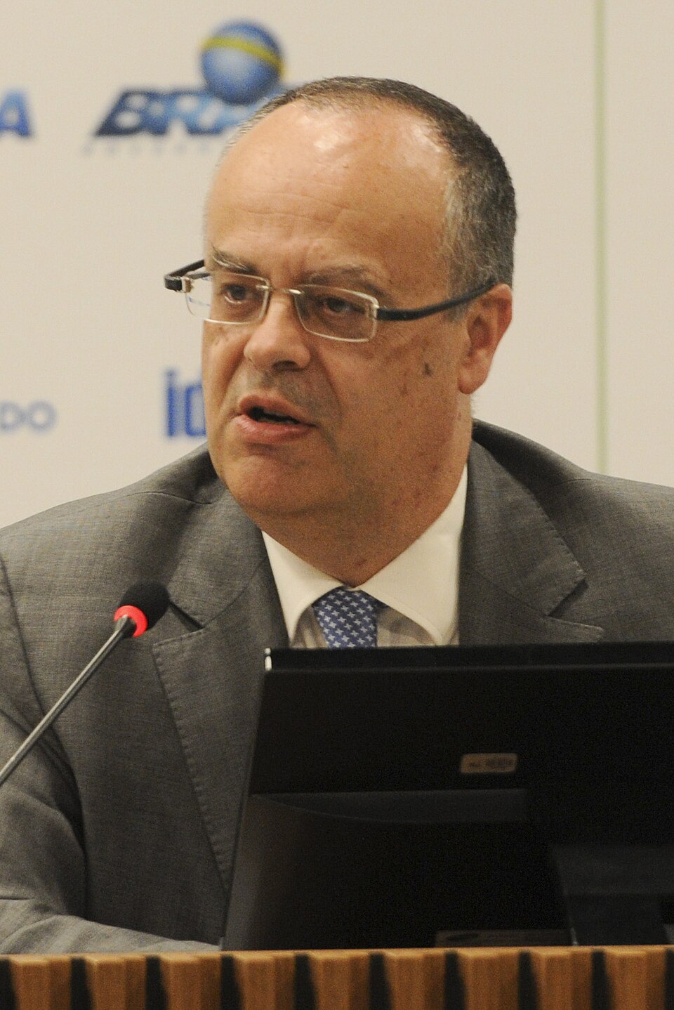 Vitalino Canas