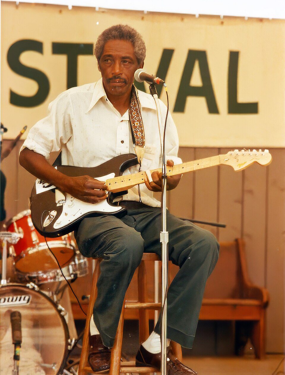 Walter David L R