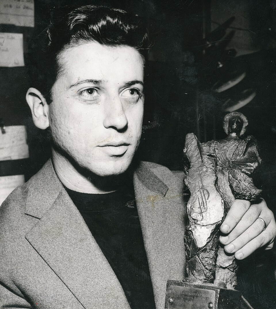 Walter Hugo Khouri