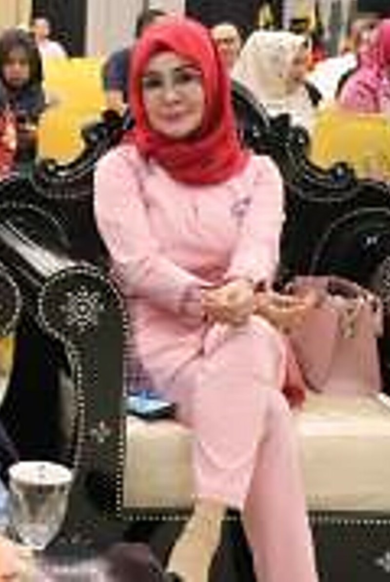 Yanti Sri Yulianti