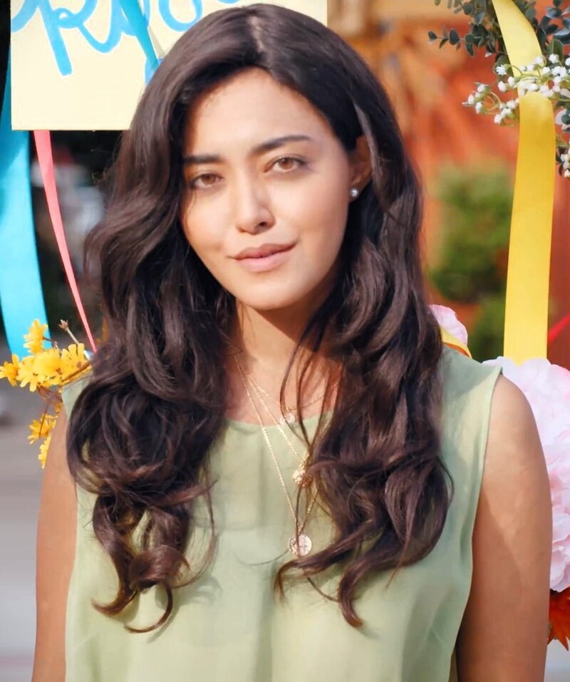Yasmine Al-bustami