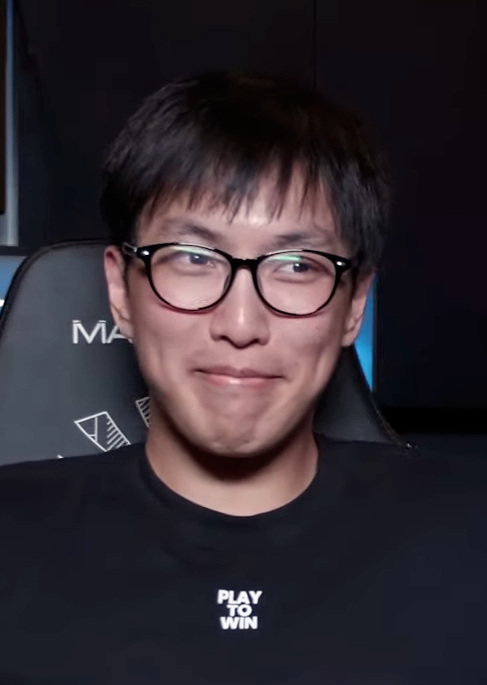 Yiliang Li