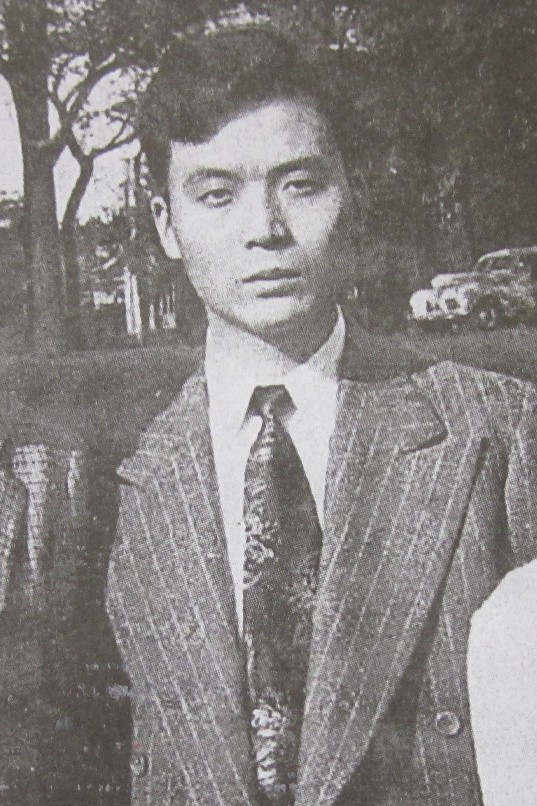 Yizhe He