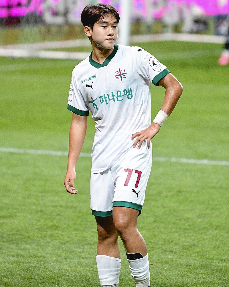 Yoon Do-yong