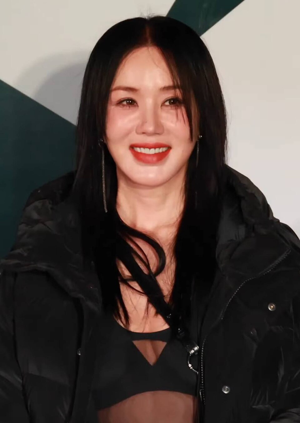 Yun Jeong-hwa