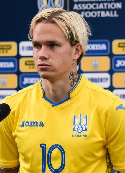 Михаил Мудрик
